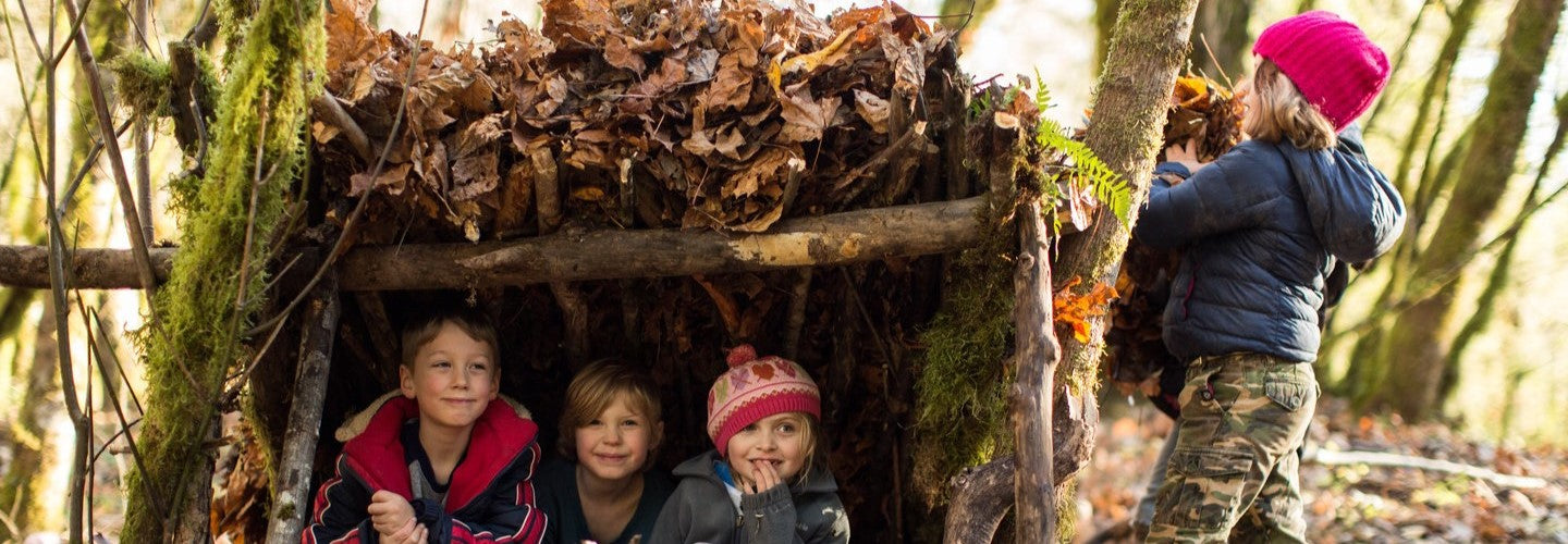 kids building a shelter outside