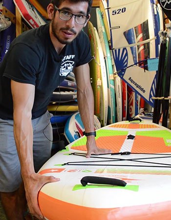 Video: How To Inflate A Stand Up Paddleboard - Next Adventure