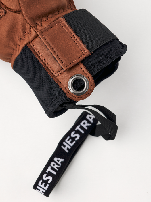 Hestra Fall Line 5-finger glove, detail view