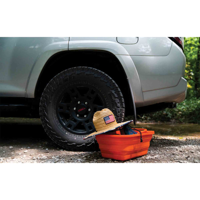 UST FlexWare sink carried by its dual handles