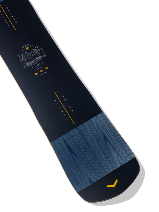 Arbor Coda Snowboard 2026/27 in use