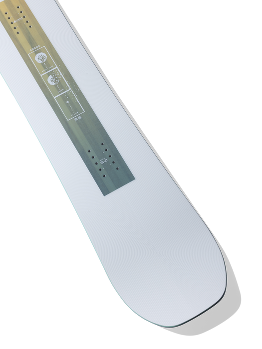 Arbor Kuro Neko Decon Snowboard 2026/27 in use