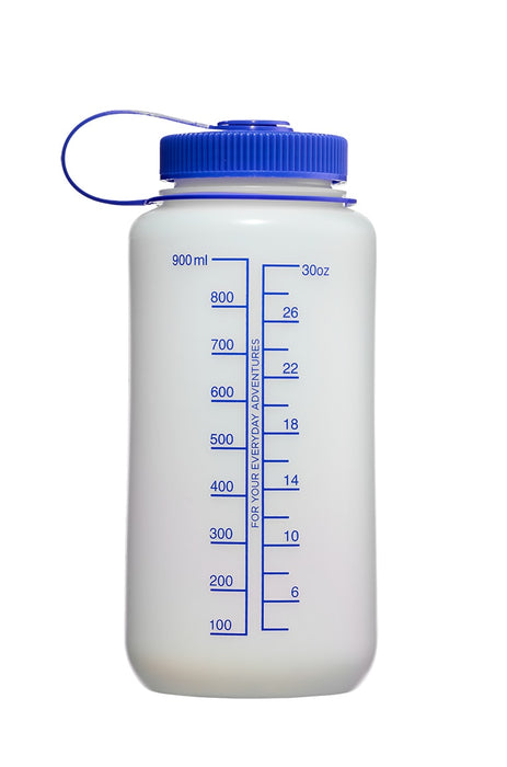 Nalgene 32oz HDPE Wide Mouth bottle, back with volume graduations