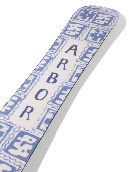Arbor Swoon Snowboard 2026/27 in use