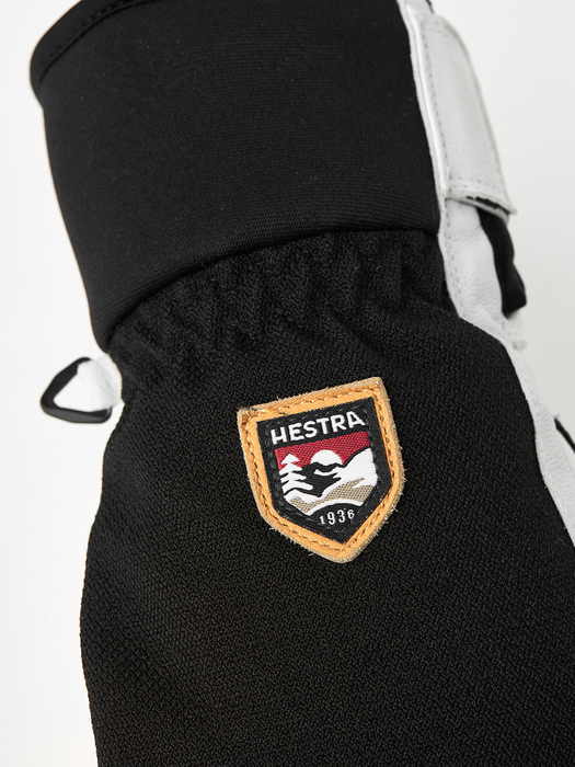 Hestra Army Leather Patrol 3-finger glove, detail view