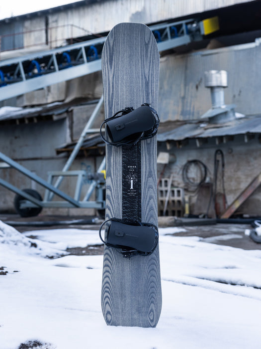Arbor Rain Snowboard 2026/27 in use