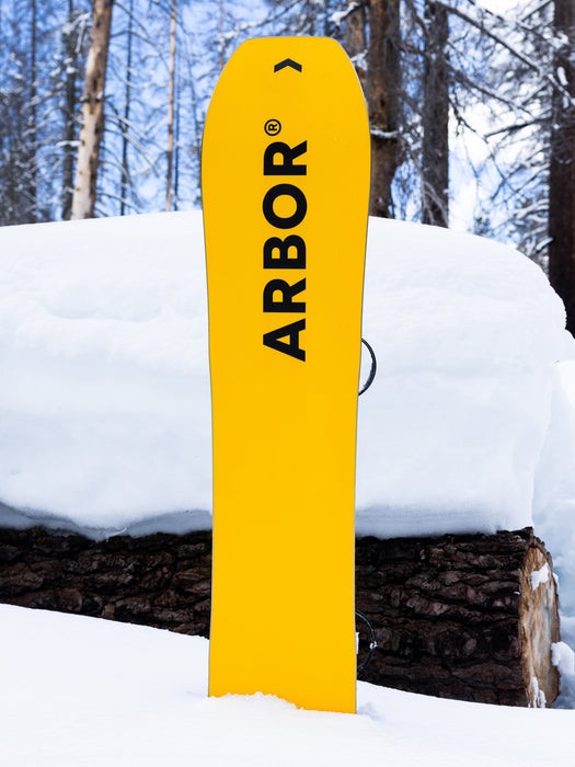 Arbor Carbon Coda Snowboard 2026/27 in use