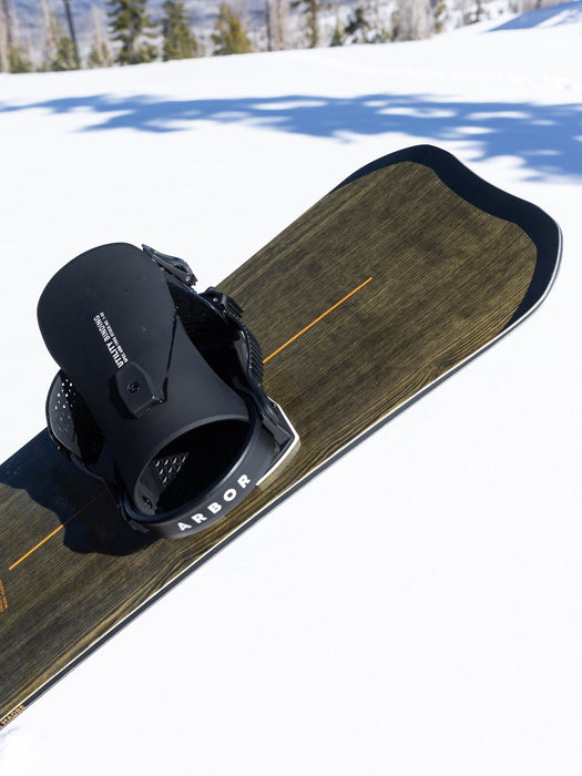 Arbor Madre Snowboard 2026/27 in use