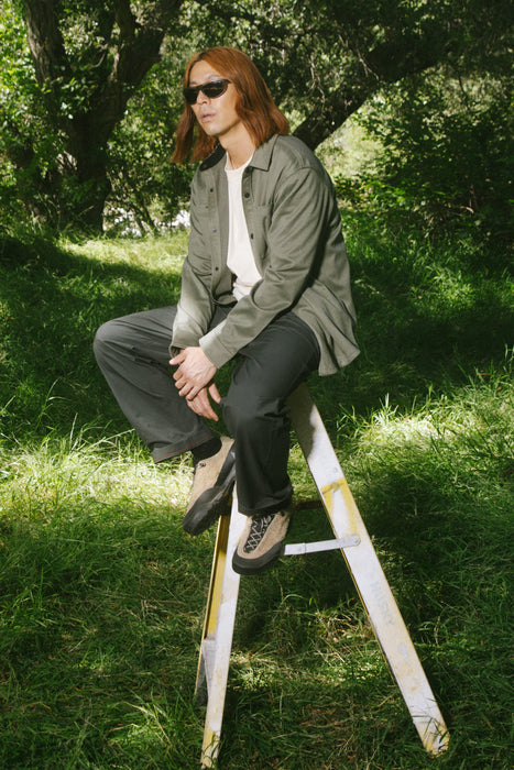 686 Whisper Knit Flannel in Fatigue Green, alternate view