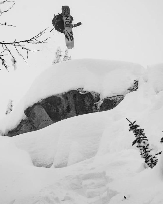 Jones Men's Flagship snowboard 2024/25