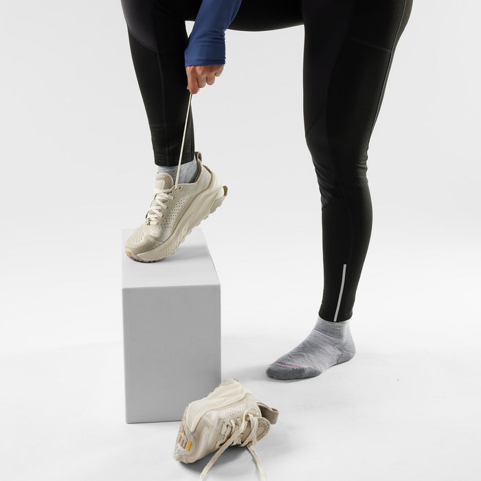 Smartwool Women's Run Ankle Socks in Light Gray-White, alternate view