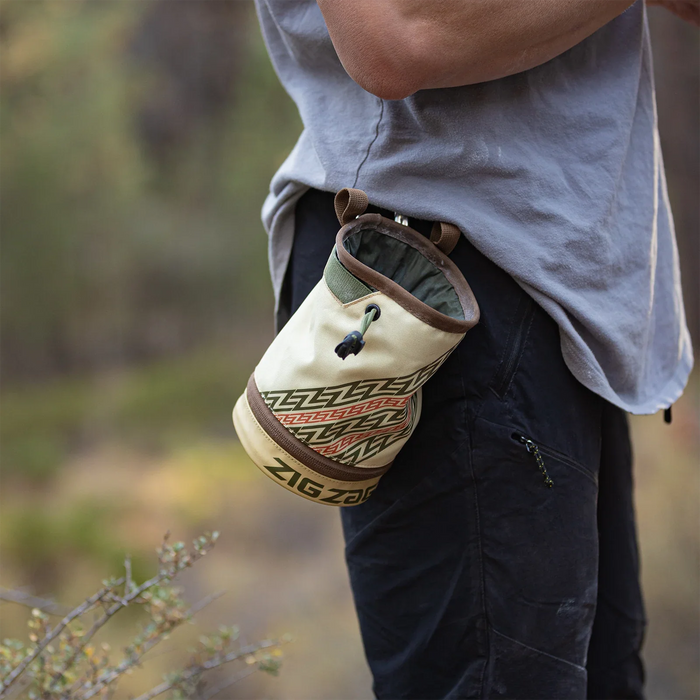 Zigzag Vessel Chalk Bag, Earth, detail