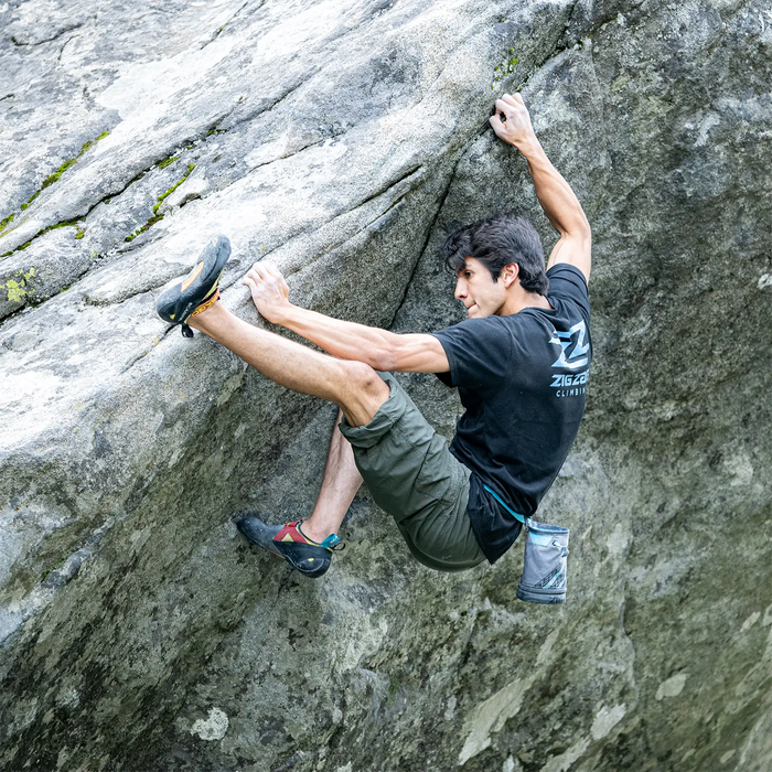 Zigzag Vessel Chalk Bag, hero