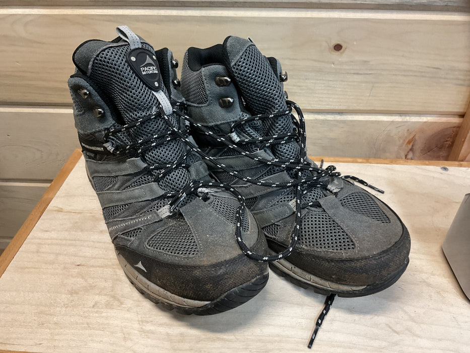 Waterproof hiking boots