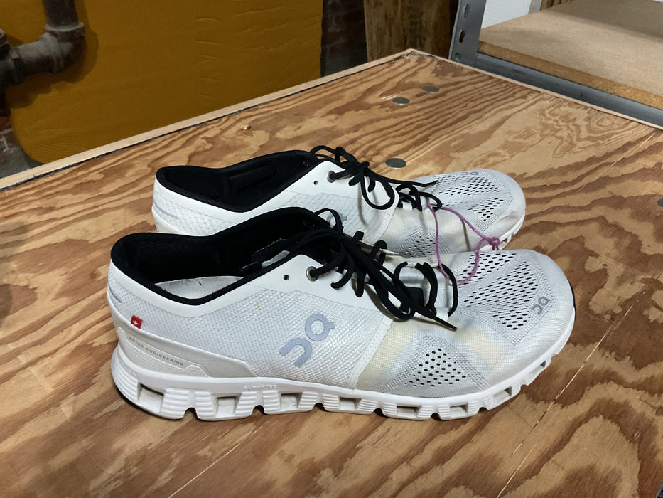 M’s On Running shoes