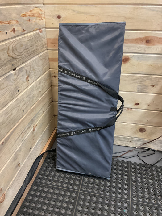 Single Action Table Medium