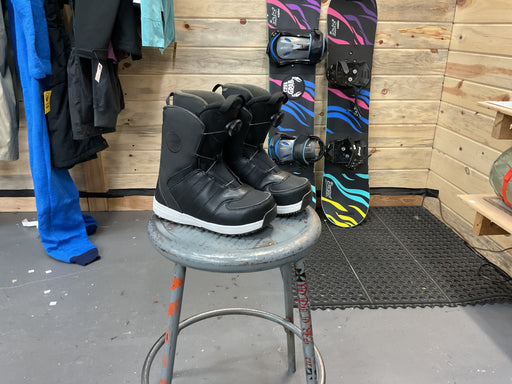 Kids snowboard boots