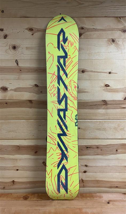 Next Adventure VINTAGE DYNASTAR DRAGON VINTAGE SNOWBOARD - Next Adventure