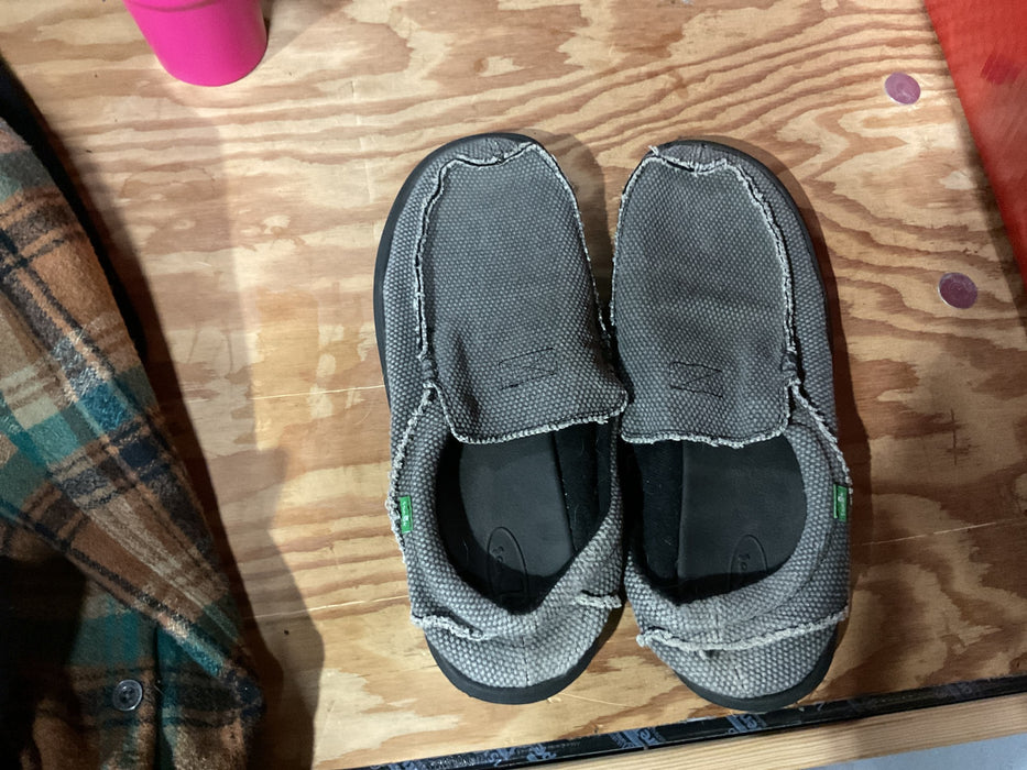 Sanuk Slip on