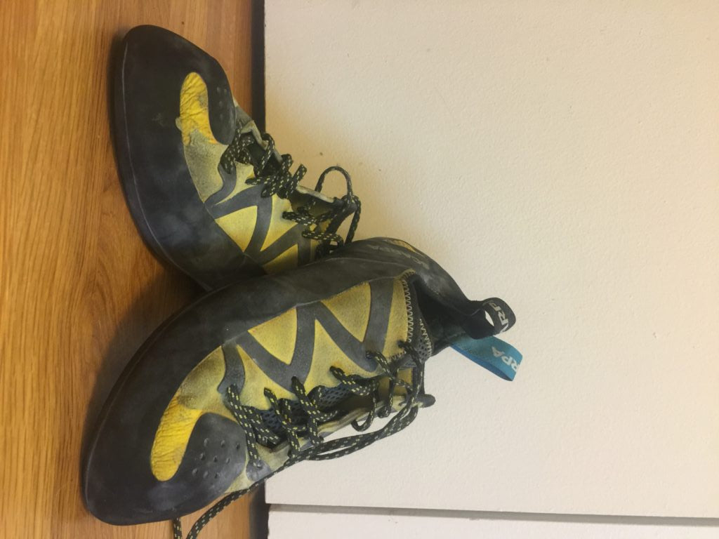 scarpa lace climbing shoes